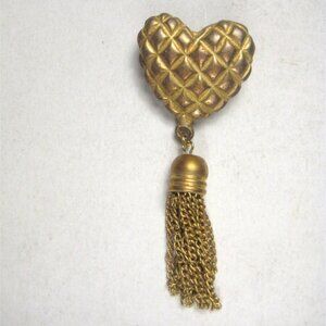 Vintage Goldtone Cross Hatched Puffy Heart Chain Tassel Brooch Tremble 3 inch